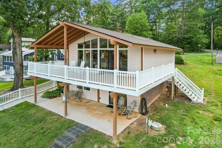 Property Photo: 918 Pinehaven Drive NC 28127
