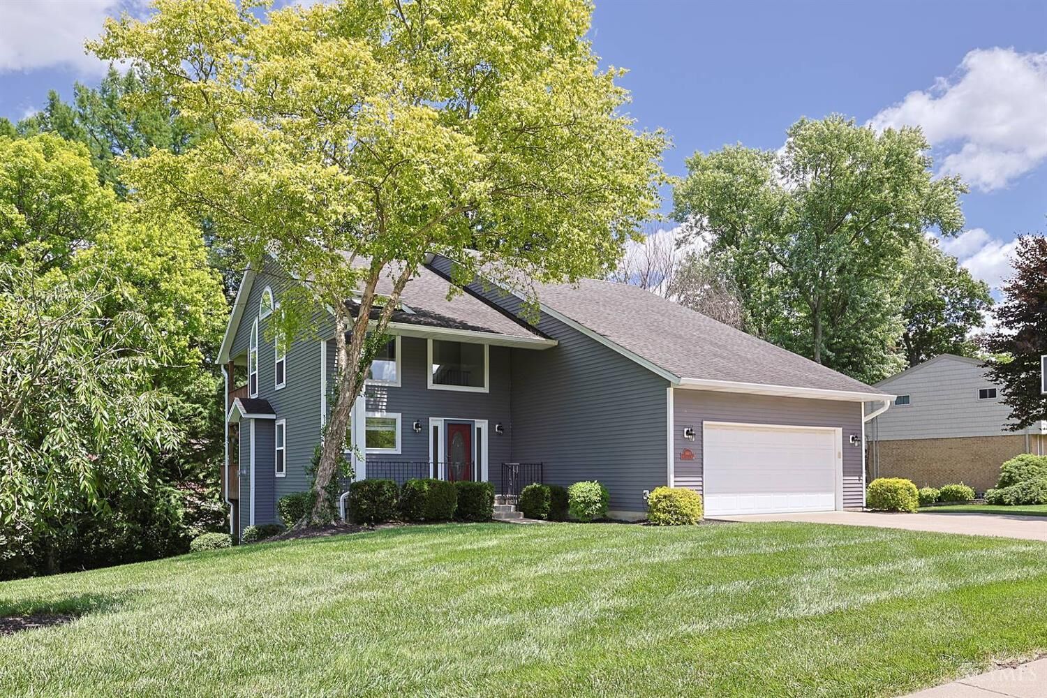 Property Photo: 5614 Williamsburg Way OH 45014