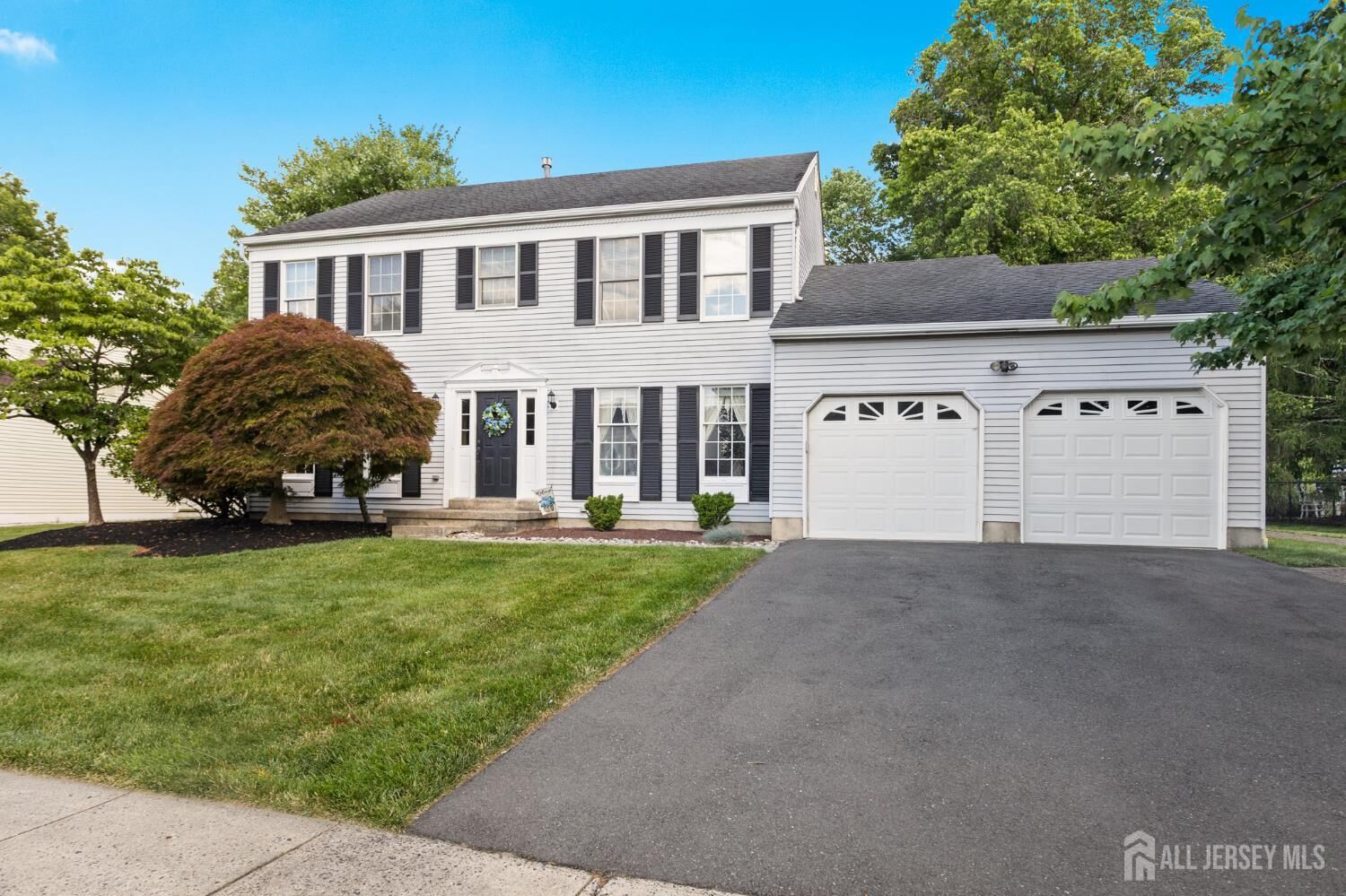 Property Photo:  21 Drexel Hill Drive  NJ 08824 