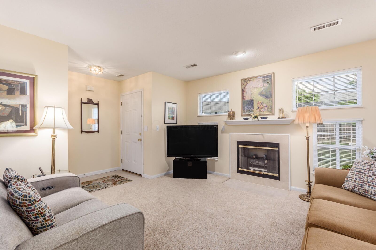 Property Photo:  2469 Warm Springs Drive  OH 43026 