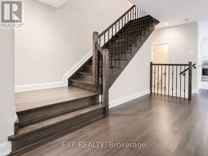 Property Photo:  528 Lucent Street  ON K4R 0G3 