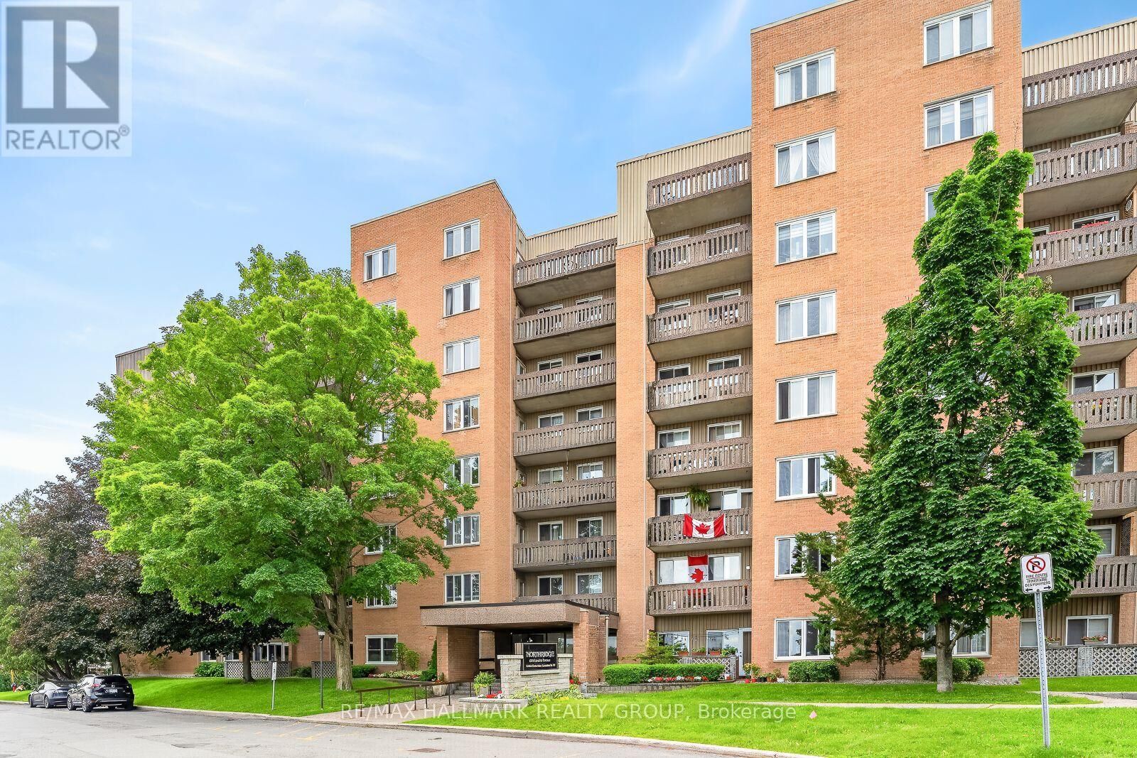 Property Photo:  1599 Lassiter Terrace 514  ON K1J 8R6 