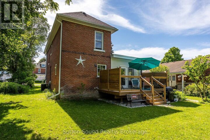 Property Photo:  1762 6th Avenue East  ON N4K 2V8 