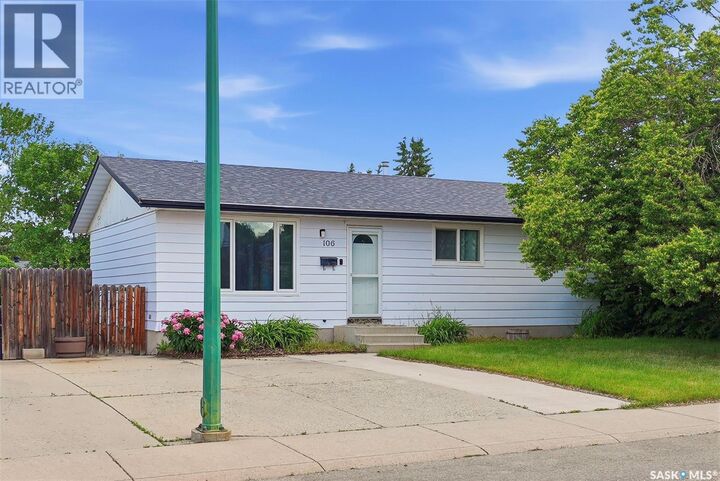 Property Photo: 106 Sclandens Place SK S7M 4C4