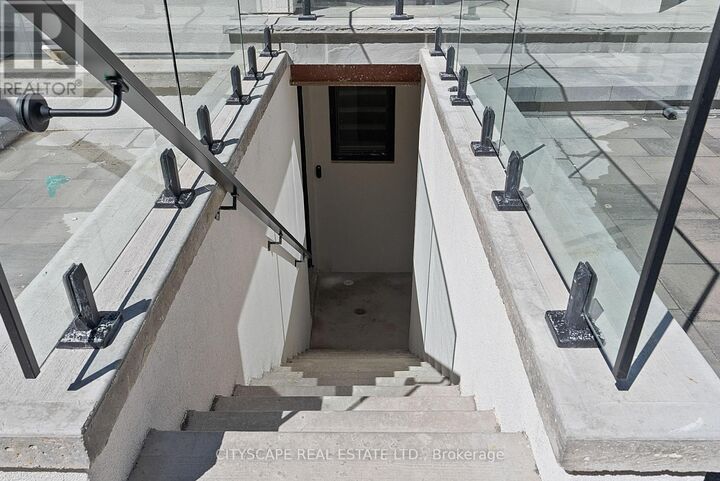 Property Photo: 587 Oakwood Avenue 1 ON M6E 2X8