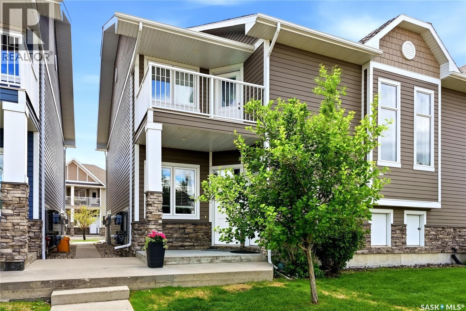 Property Photo:  4185 Green Apple Drive E  SK S4V 1S1 