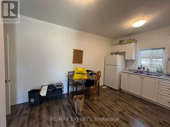 Property Photo:  630 Dominion Avenue A  ON L4R 1R6 