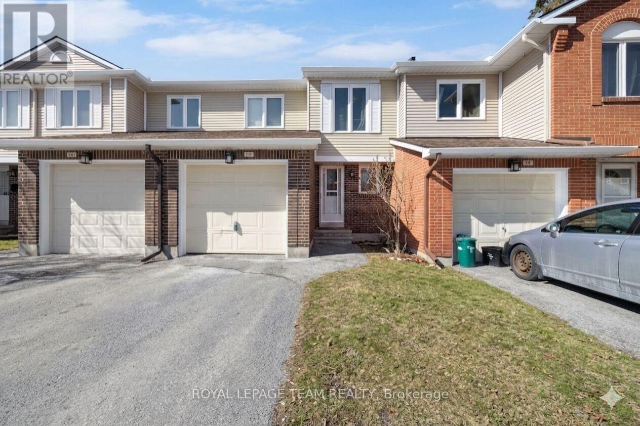 Property Photo:  10 Millrise Lane  ON K2G 5E6 