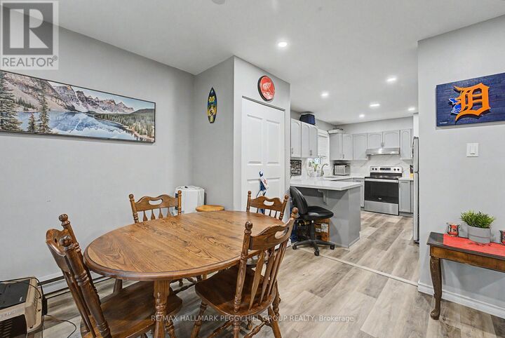 Property Photo:  63 Gunn Street Upper  ON L4M 2H4 