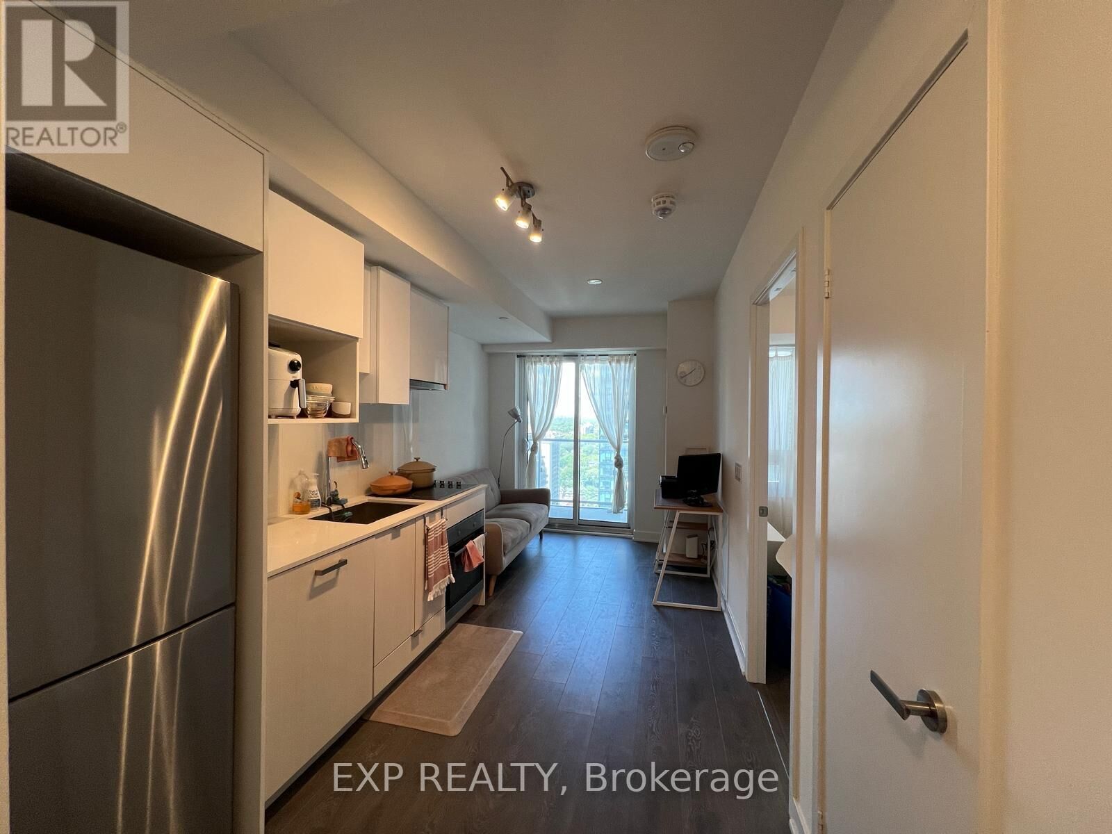 Property Photo: 195 Redpath Avenue 2713 ON M4P 0E4