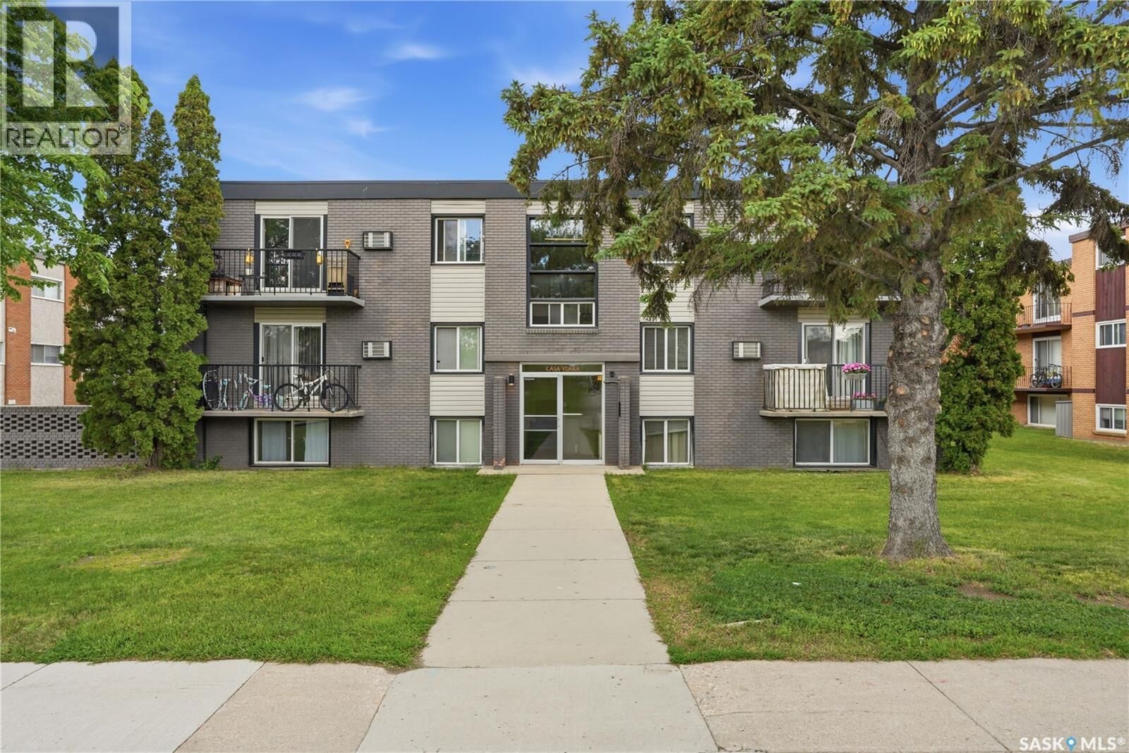 Property Photo: 7 104 104th Street W SK S7N 1M8
