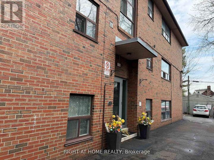 Property Photo:  115 Eighth Street 4  ON M8V 3C5 