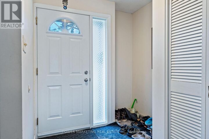 Property Photo:  2111 Montreal Road 76  ON K1J 8M8 