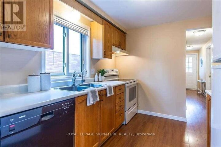 Property Photo:  426 Downsview Place  ON N2K 3T9 