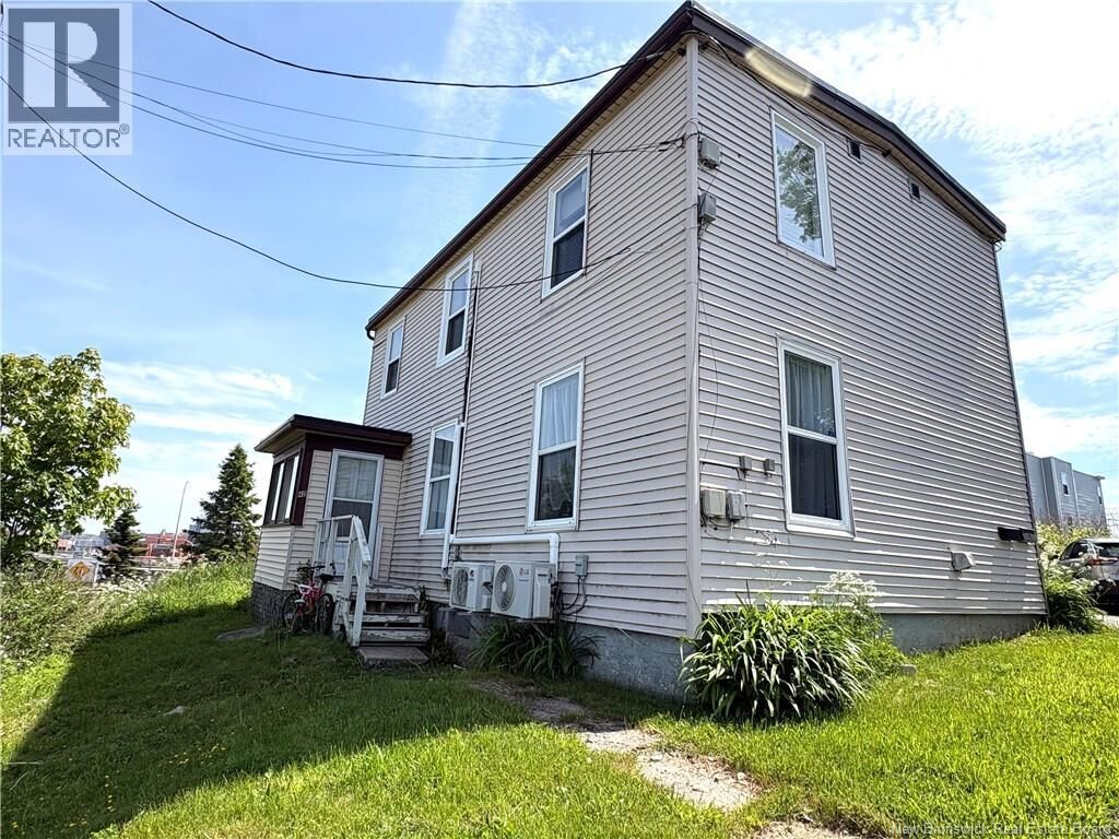 Property Photo:  40 Prince Street  NB E2M 1N9 