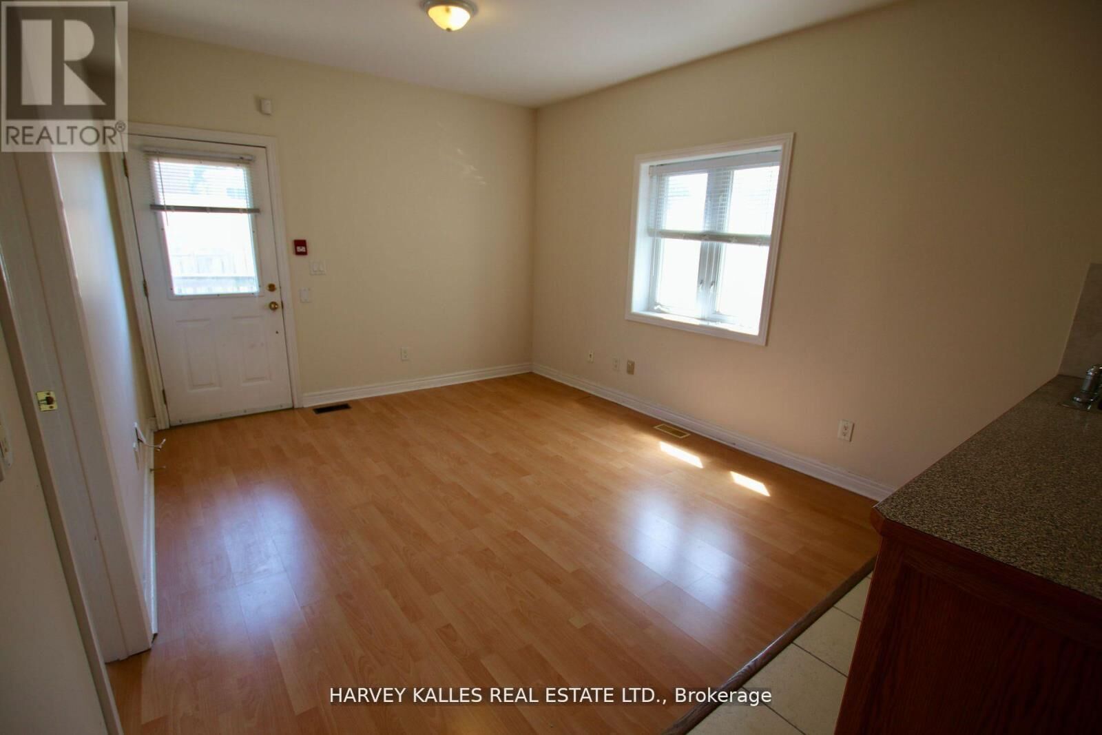 Property Photo:  775 Ossington Avenue 2  ON M6G 3T8 