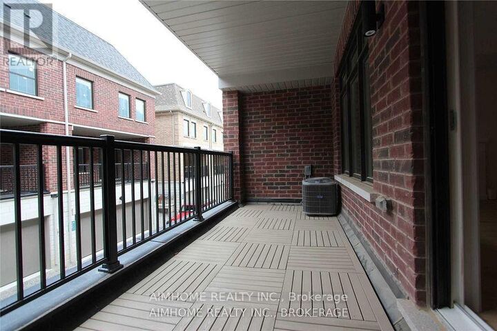 Property Photo:  39 Seacoasts Circle  ON L6A 5B8 
