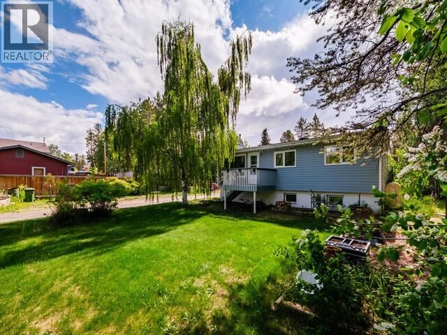 Property Photo:  30 11th Avenue East  YT Y1A 4H7 