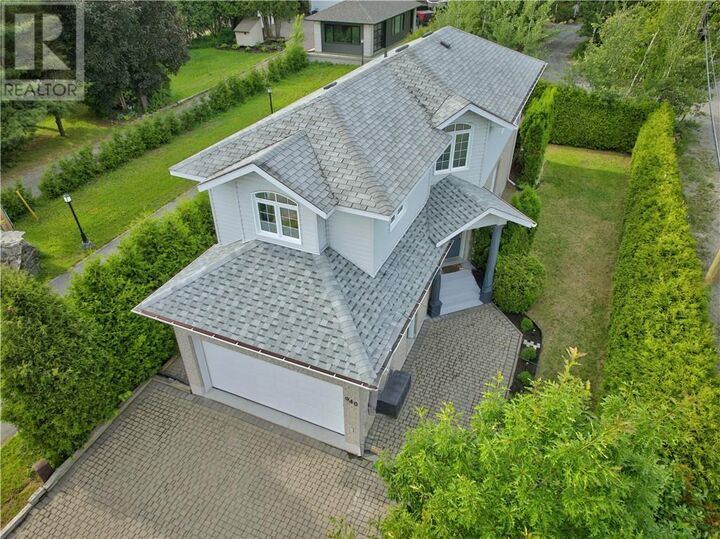 Property Photo:  940 Roderick Avenue  ON P3E 6J5 