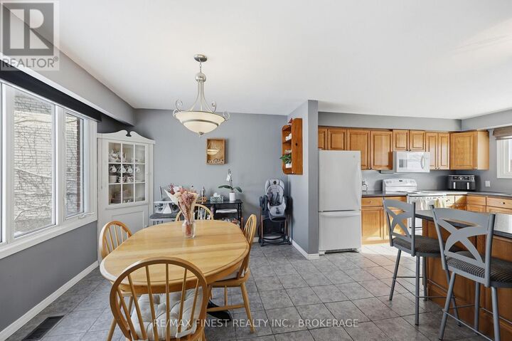 Property Photo:  140 Falkirk Terrace  ON K7M 4C2 