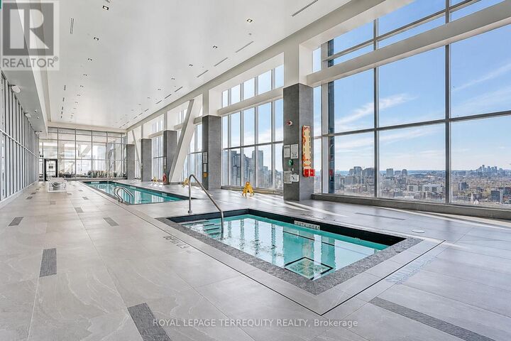Property Photo:  488 University Avenue 5008  ON M5G 0C1 