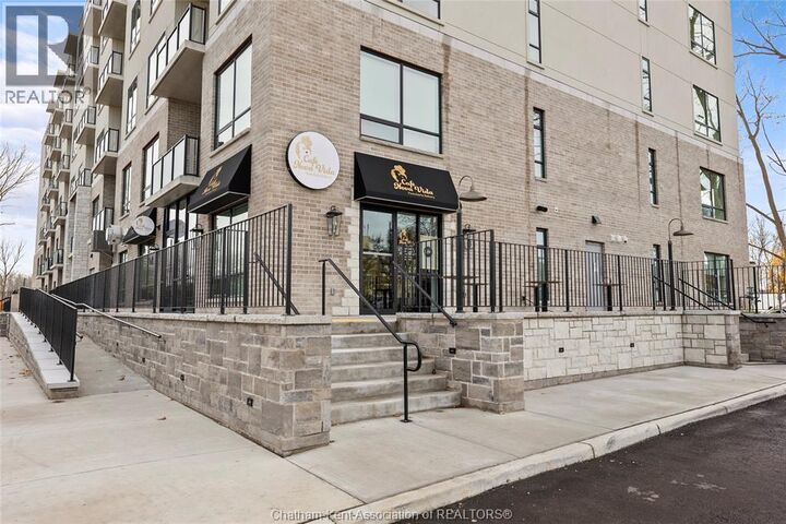 Property Photo:  364 Grand Avenue East 305  ON N7L 0H5 