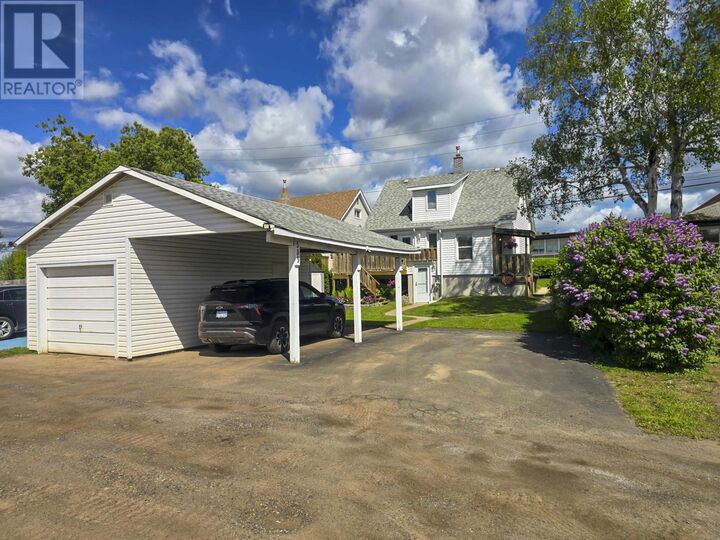 Property Photo:  505 Oliver Rd  ON P7B 2G9 