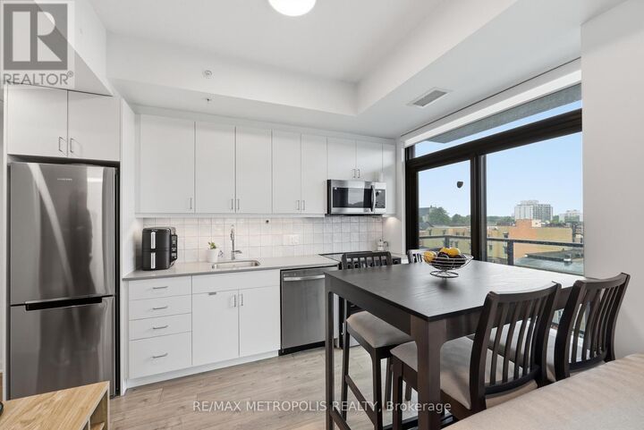 Property Photo:  223 Princess Street 709  ON K7L 1B3 
