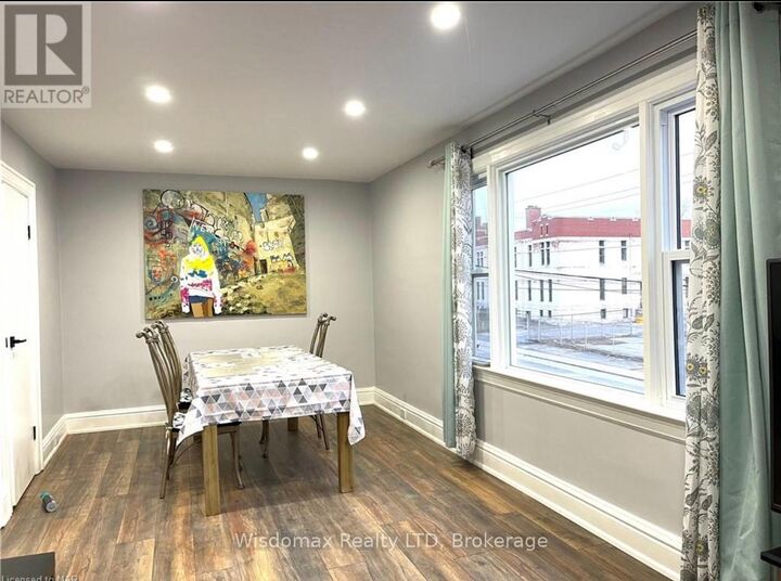 Property Photo:  4873 Armoury Street Upper Unit  ON L2E 1S9 