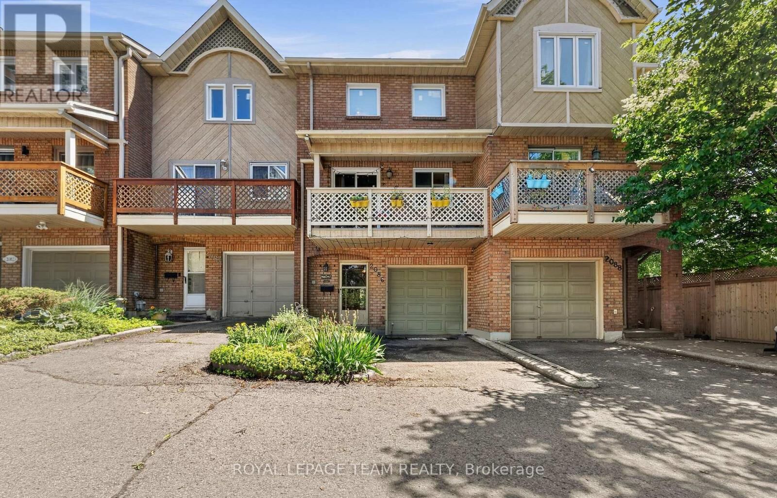 Property Photo: 2086 Carling Avenue ON K2A 1G8