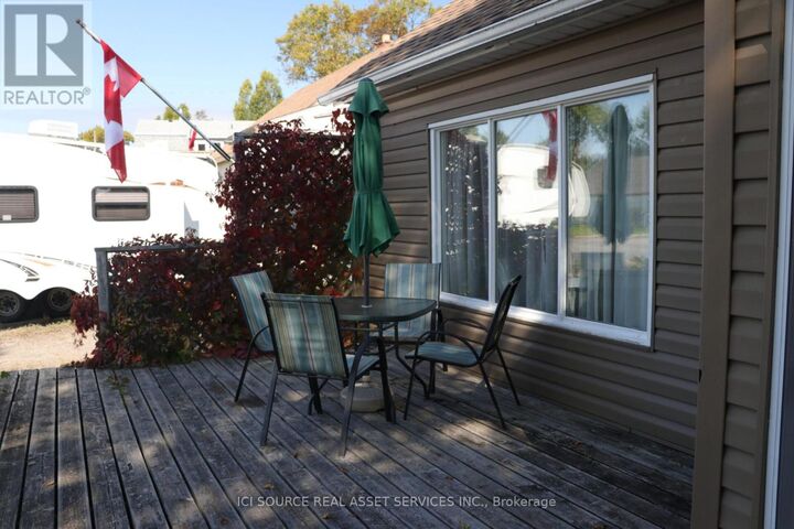 Property Photo:  27 Superior Avenue  ON P0T 2W0 