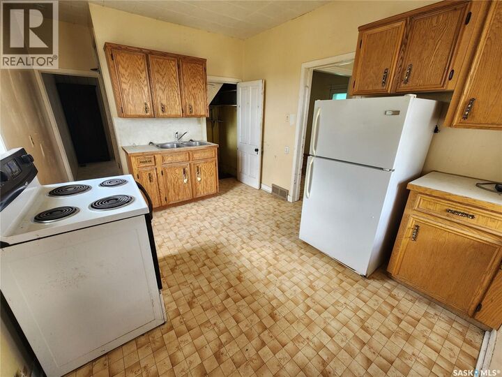 Property Photo: 315 3rd Street SK S0C 0Y0