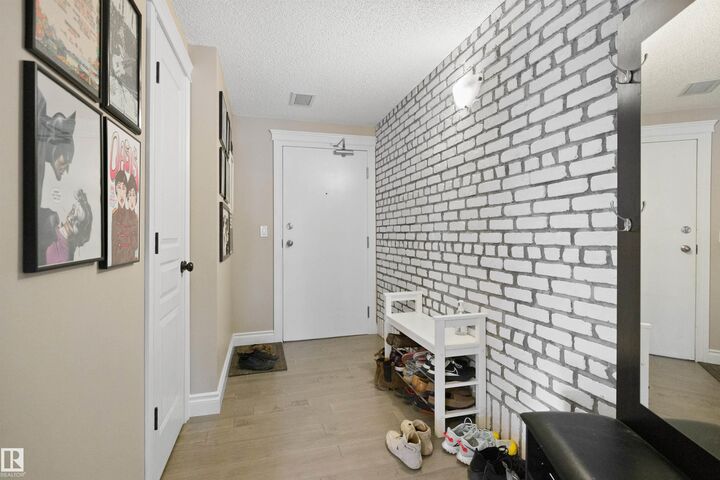 Property Photo:  10232 115 Street NW 206  AB T5K 1T8 