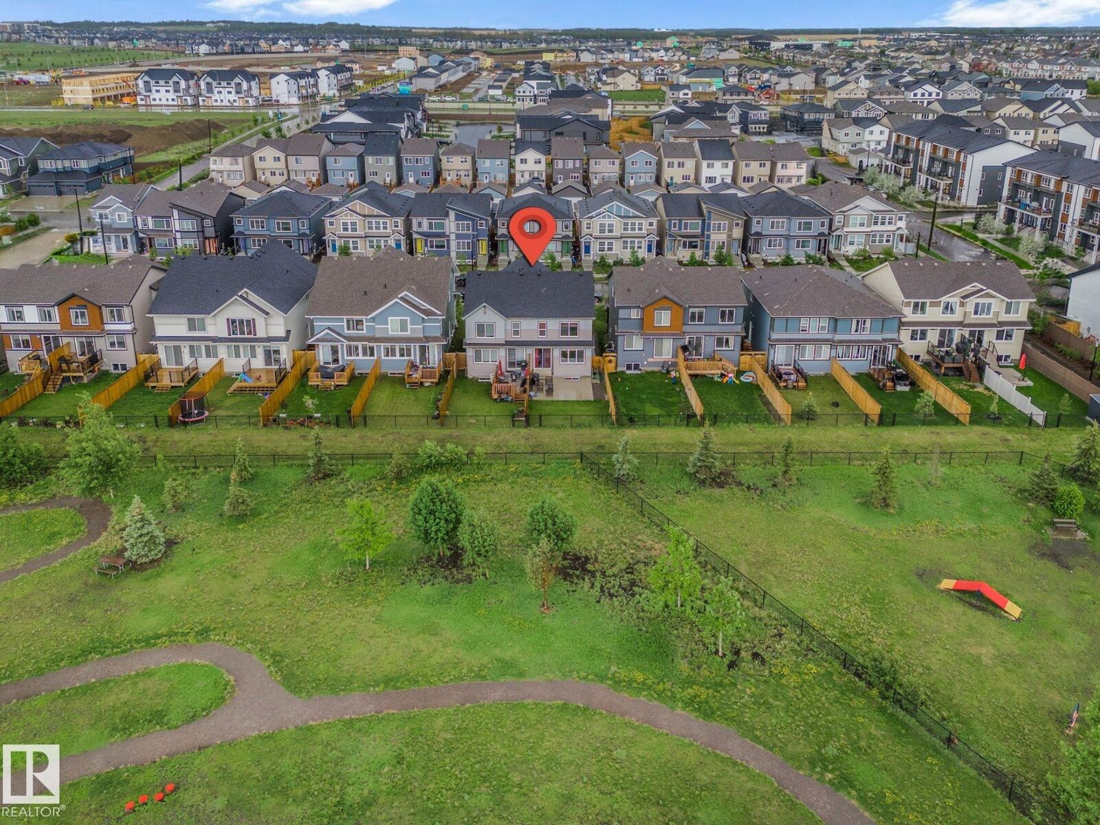Property Photo:  1222 Podersky Wynd SW  AB T6W 4W3 