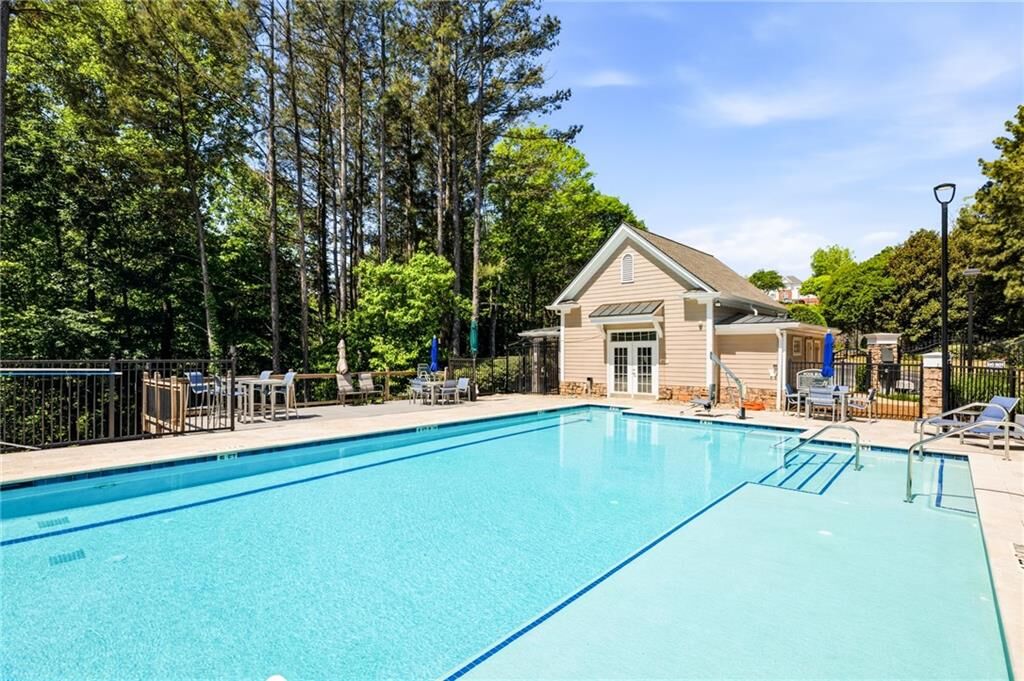 Property Photo: 2400 Cumberland Parkway SE 703 GA 30339