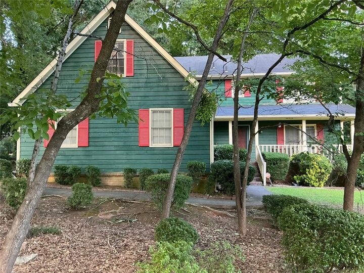 Property Photo: 1454 Albans Court GA 30058