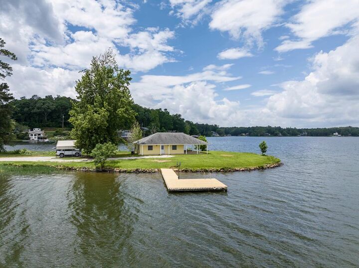 Property Photo:  250 Lee Road 0844  AL 36854 
