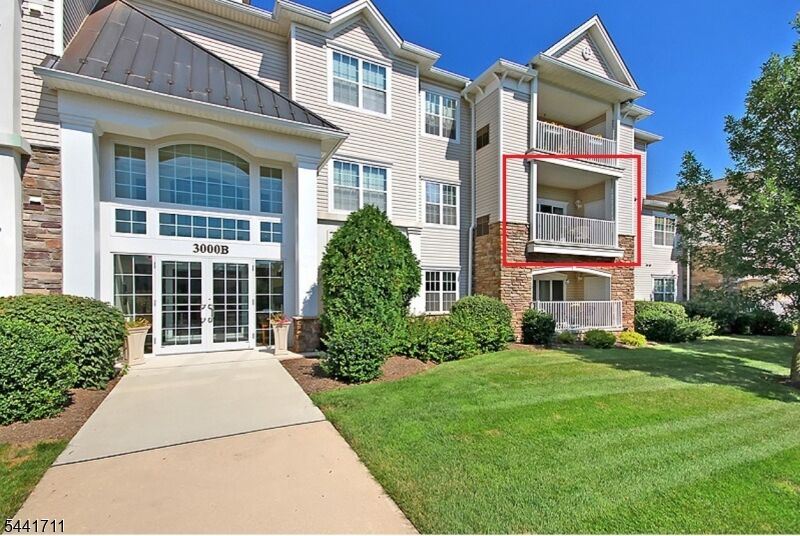 Property Photo:  3210 Chesterwood Way 3210  NJ 08873 