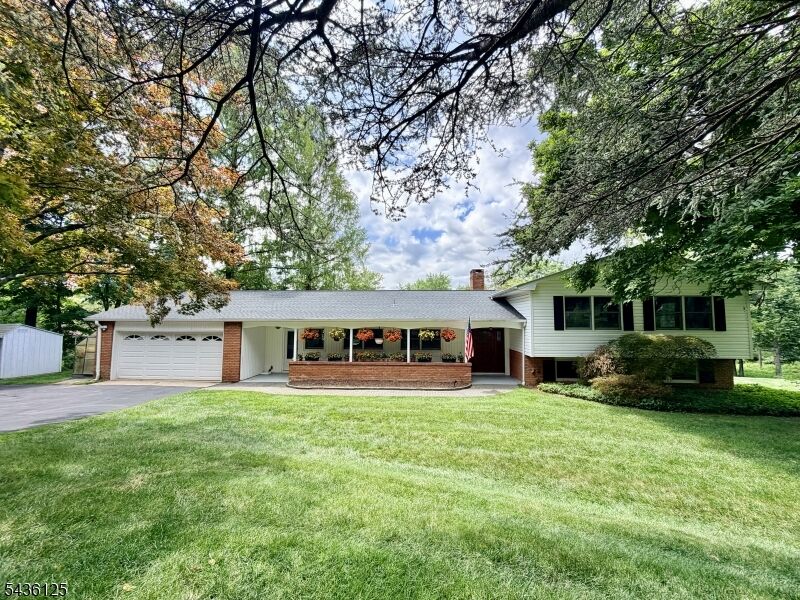Property Photo: 7 Sky View Garden Rd NJ 08833