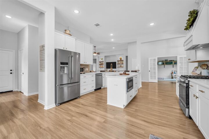 Property Photo: 14663 Diamond Shores TX 77378