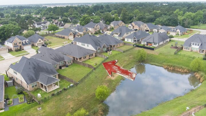 Property Photo:  122 Hollow Terrace Court  TX 77375 
