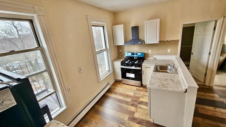Property Photo:  126 Monticello Ave 2  NJ 07304 