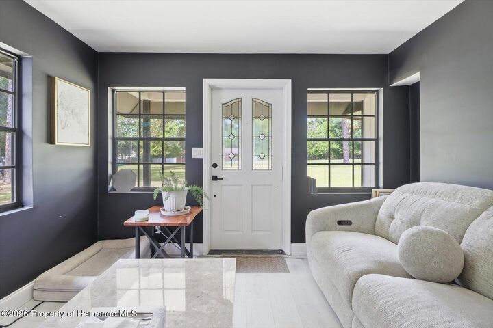 Property Photo:  1019 S Mildred Avenue  FL 34601 