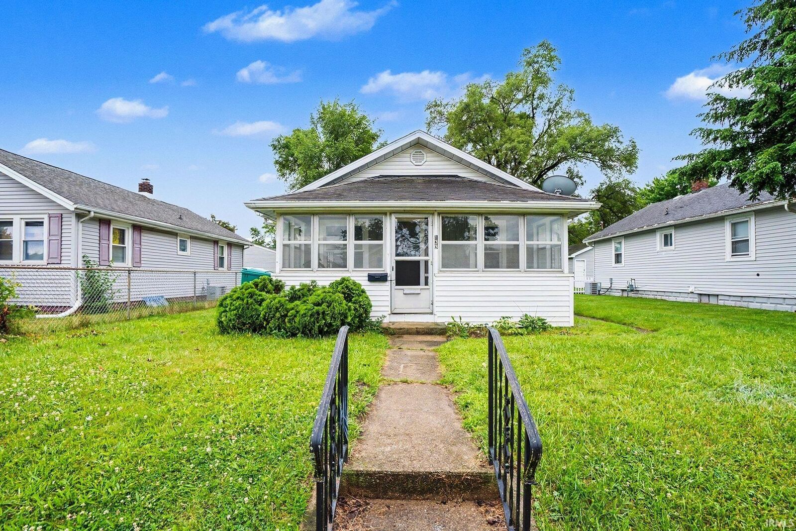 Property Photo: 133 E Edgar Avenue IN 46545-6313