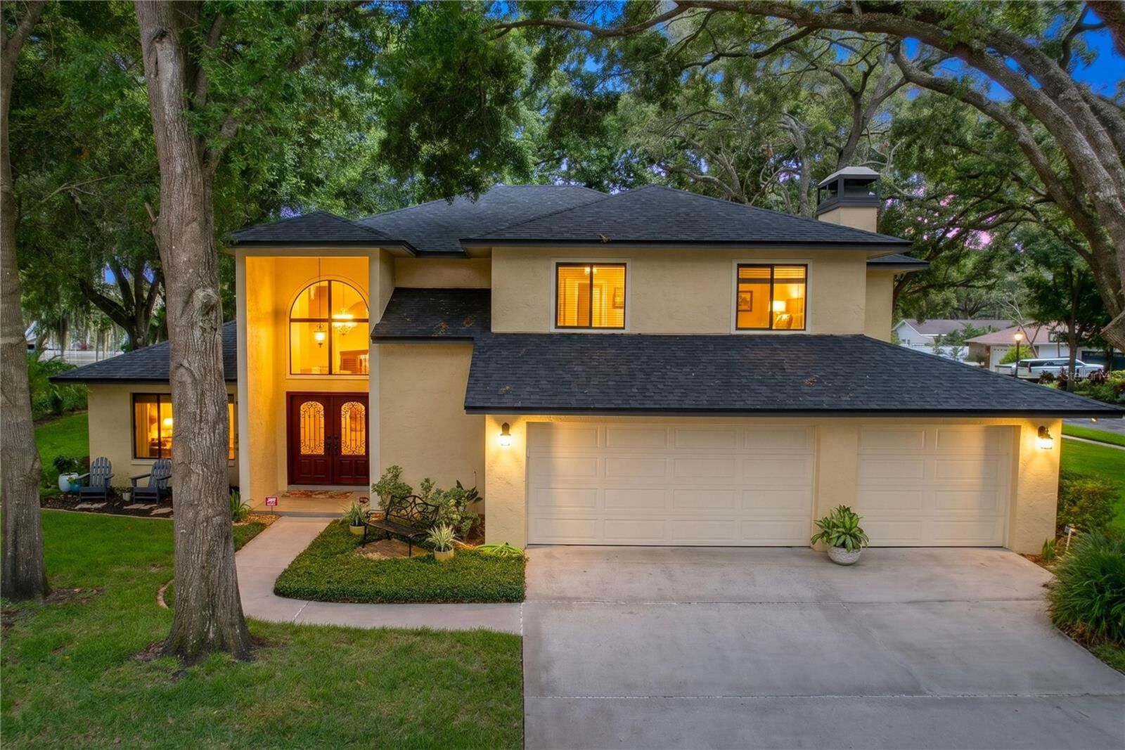 Property Photo: 1711 Magdalene Manor Drive FL 33613