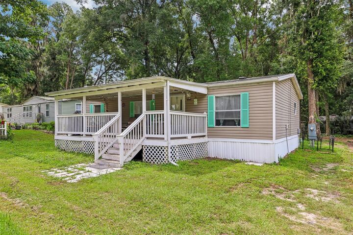 Property Photo: 4884 SE 146th Lane FL 34491