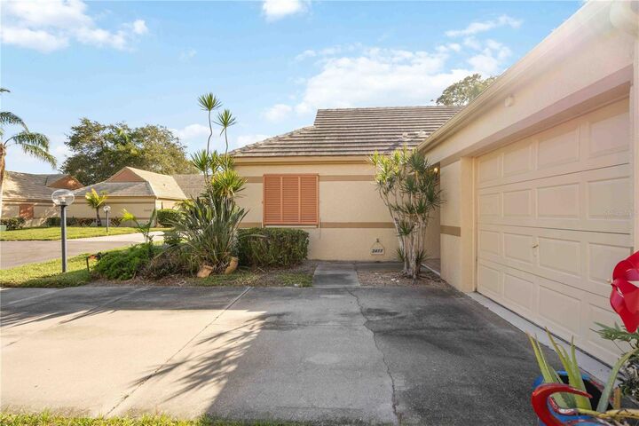 Property Photo: 3411 57th Avenue Drive W 6 FL 34210