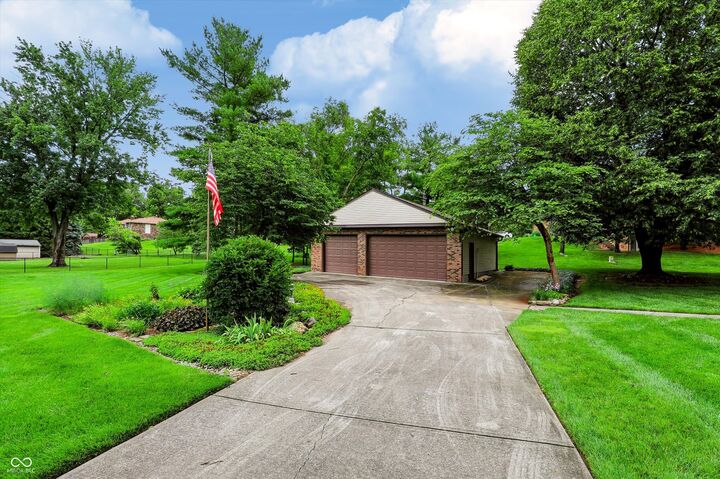 Property Photo: 487 Moccosin Road IN 46142