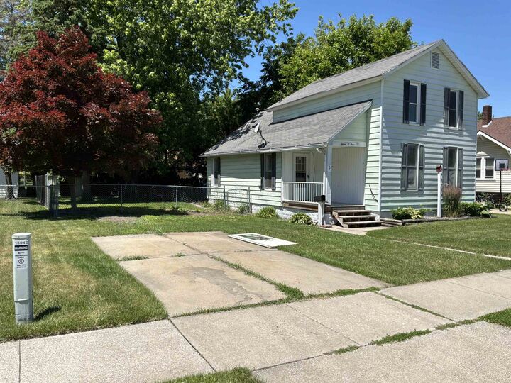 Property Photo:  1504 S Chilson Street  MI 48706 