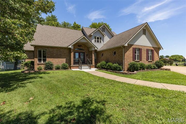 Property Photo:  532 Loretta Court  MO 63640 